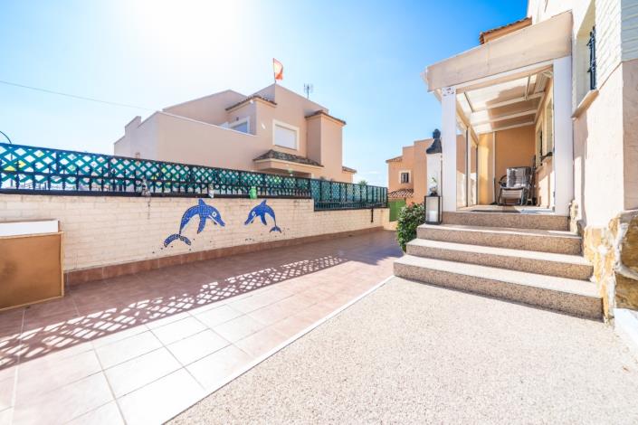 Image No.11-2 Bed Semi-Detached for sale