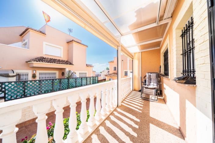 Image No.14-2 Bed Semi-Detached for sale