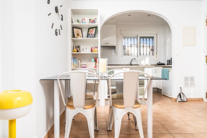 Image No.18-2 Bed Semi-Detached for sale