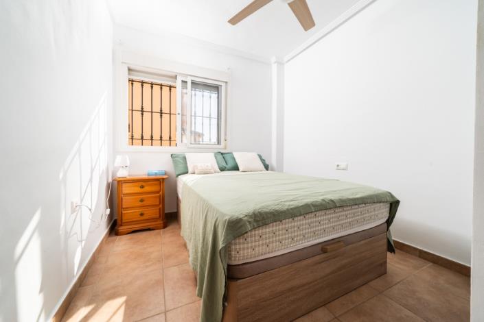 Image No.23-2 Bed Semi-Detached for sale