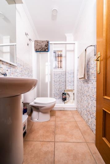 Image No.26-2 Bed Semi-Detached for sale