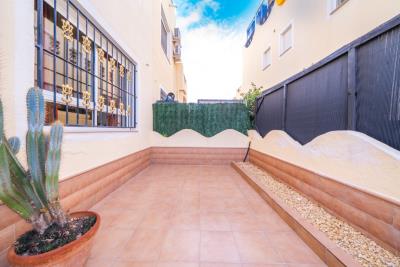 Quad-Villa-for-Sale-in-La-Marina---10---Portals-