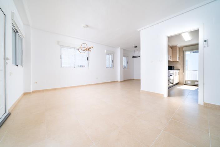 Image No.15-2 Bed Villa for sale