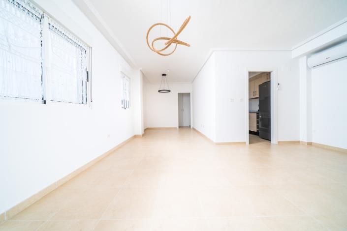 Image No.17-2 Bed Villa for sale