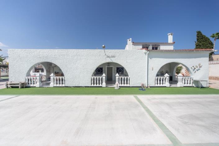 Image No.7-9 Bed Villa for sale