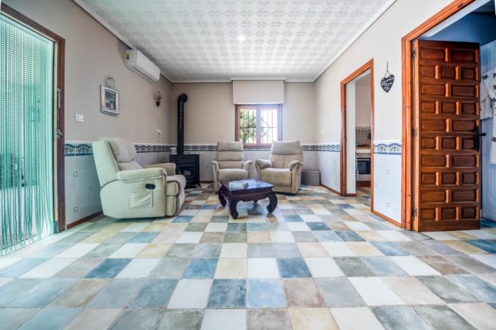 Image No.8-9 Bed Villa for sale