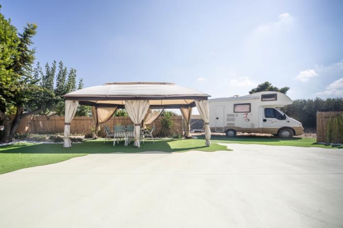 Image No.6-9 Bed Villa for sale