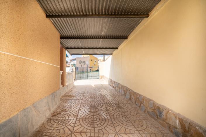 Image No.25-2 Bed Villa for sale