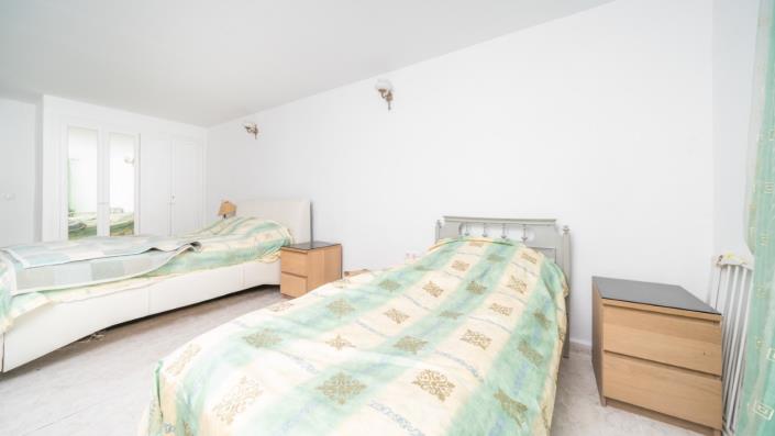 Image No.18-3 Bed Villa for sale