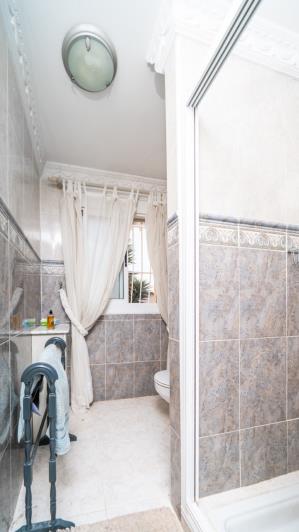 Image No.21-3 Bed Villa for sale