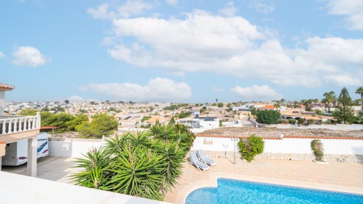 Image No.43-3 Bed Villa for sale