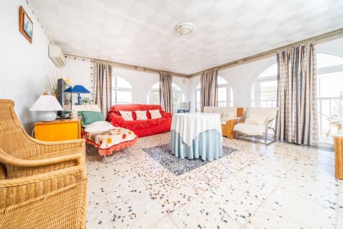 Image No.32-4 Bed Villa for sale