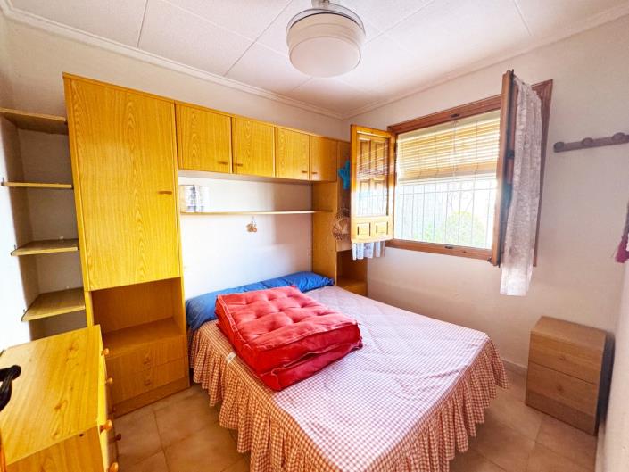 Image No.9-1 Bed Townhouse for sale