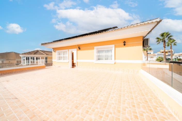 Image No.27-4 Bed Villa for sale