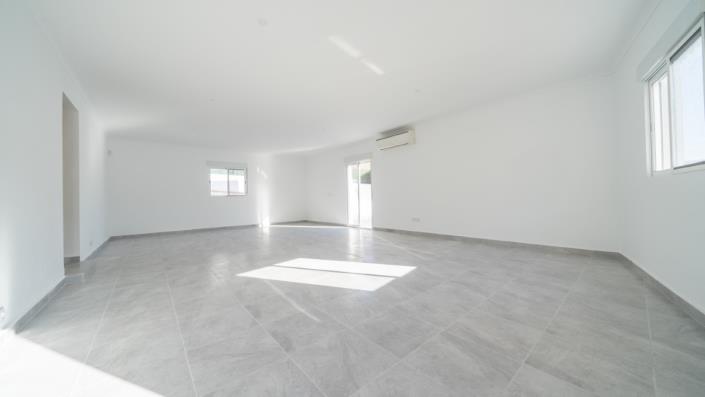 Image No.39-4 Bed Villa for sale