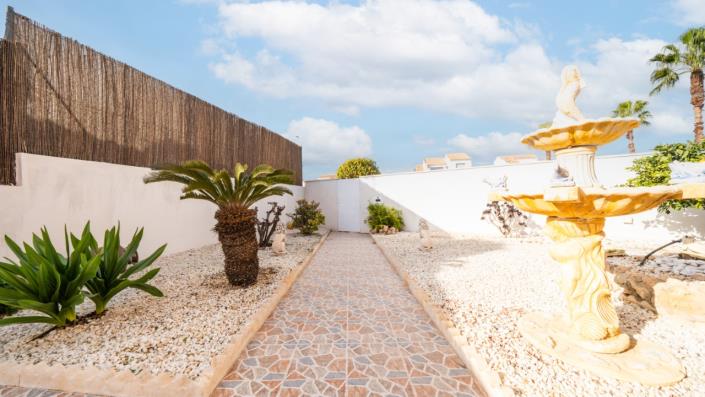 Image No.52-4 Bed Villa for sale