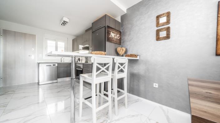 Image No.11-2 Bed Apartment for sale