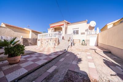 Detached-Property-for-sale-in-La-Marina--6---Portals-
