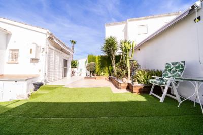 Detached-Villa-for-sale-in-La-Marina--8---Portals-