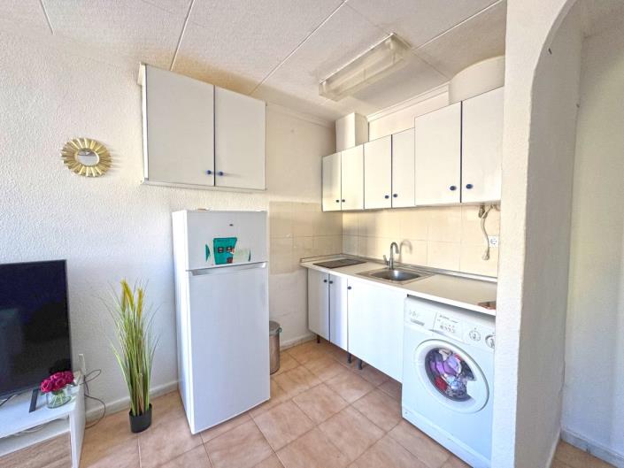 Image No.6-2 Bed Townhouse for sale