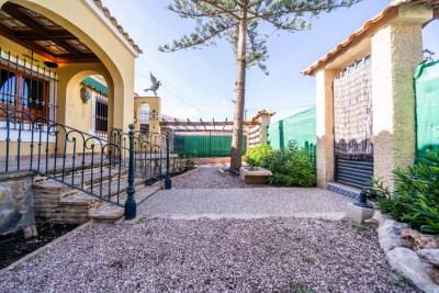 Detached-Property-for-sale-in-La-Marina--4---Portals-