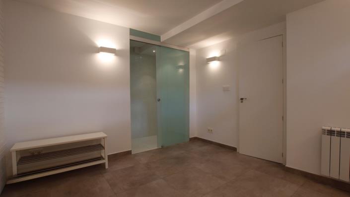 Image No.38-5 Bed Villa for sale