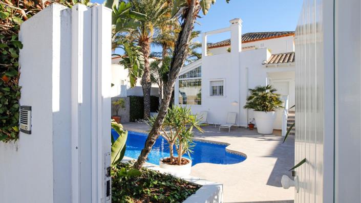 Image No.44-5 Bed Villa for sale