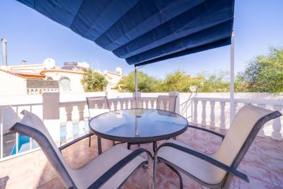 Detached-Villa-for-sale-in-La-Marina--13---Portals-