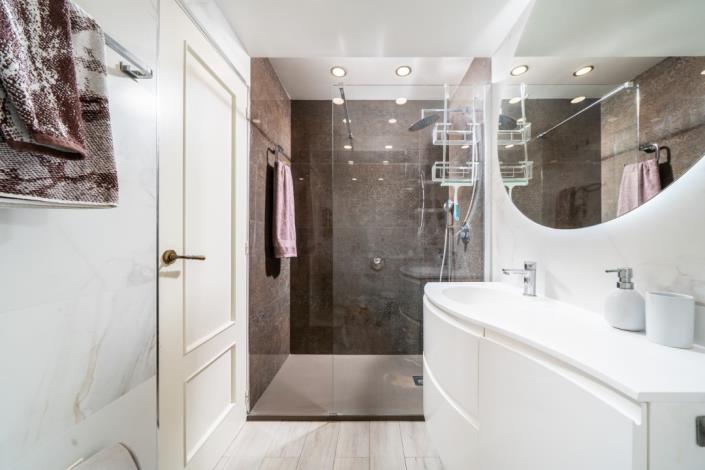 Image No.24-2 Bed Apartment for sale