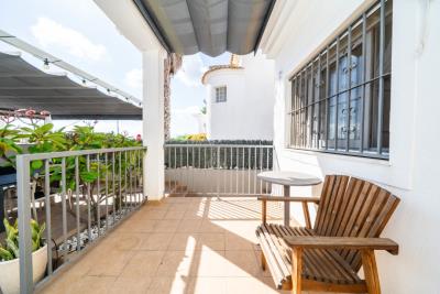 Villa-for-sale-in-La-Marina-with-communal-pool--13---Portals-