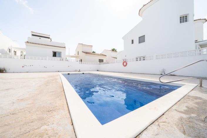 Image No.46-3 Bed Villa for sale