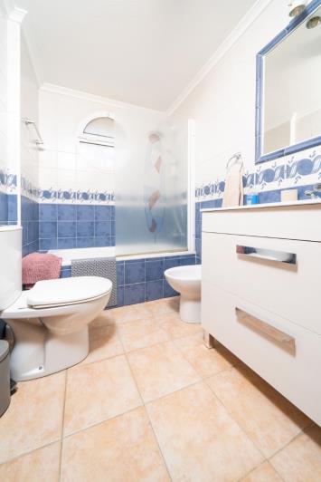 Image No.35-3 Bed Quad for sale