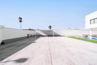 Luxury-Villa-for-sale-in-Alicante--9---Portals-