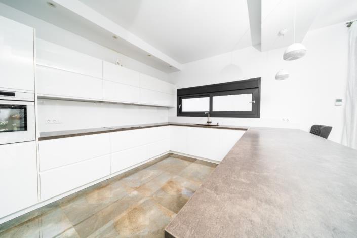 Image No.18-7 Bed Villa for sale