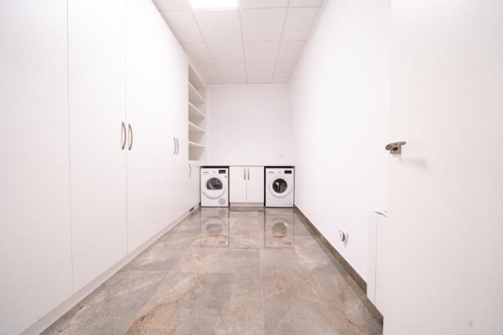 Image No.48-7 Bed Villa for sale