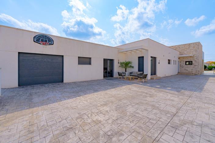 Image No.22-5 Bed Villa for sale