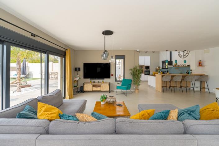 Image No.29-5 Bed Villa for sale