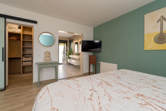 Image No.44-5 Bed Villa for sale