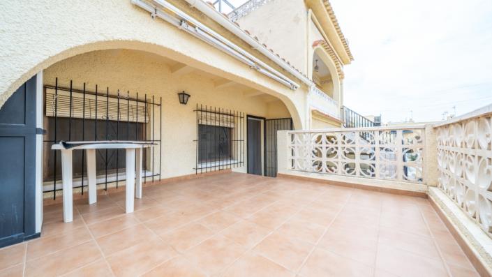 Image No.8-1 Bed Townhouse for sale