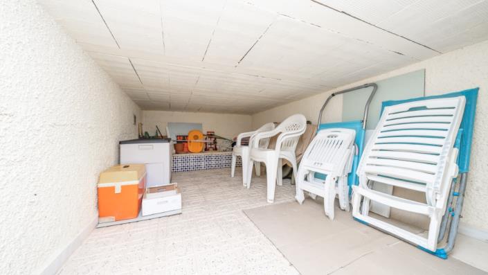 Image No.16-1 Bed Townhouse for sale