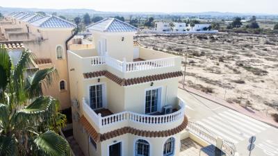 Detached-Property-for-sale-in-Costa-Blanca---3---Portals-