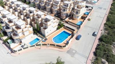 Detached-Property-for-sale-in-Costa-Blanca---7---Portals-