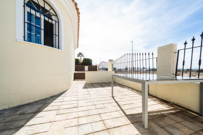 Image No.10-3 Bed Villa for sale