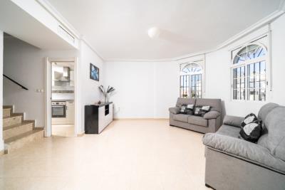 Detached-Property-for-sale-in-Costa-Blanca---11---Portals-