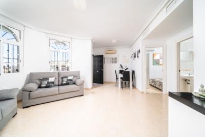 Detached-Property-for-sale-in-Costa-Blanca---12---Portals-