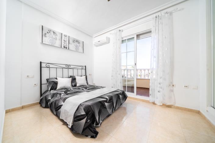 Image No.19-3 Bed Villa for sale