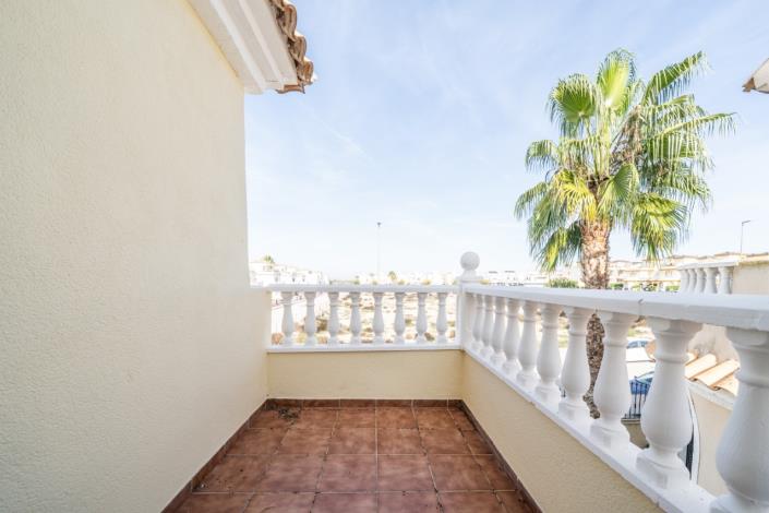 Image No.27-3 Bed Villa for sale