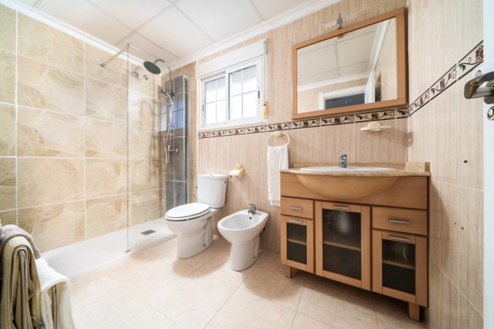 Image No.30-3 Bed Villa for sale