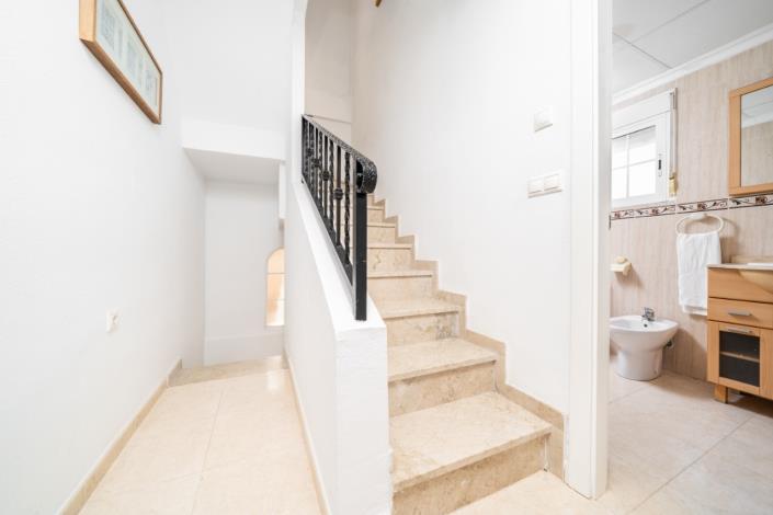 Image No.31-3 Bed Villa for sale