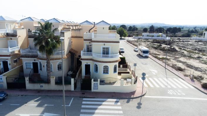 Image No.39-3 Bed Villa for sale